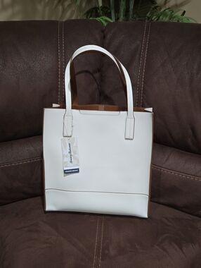 Tommy Bahama White Tote with Tan Interior And Trim
